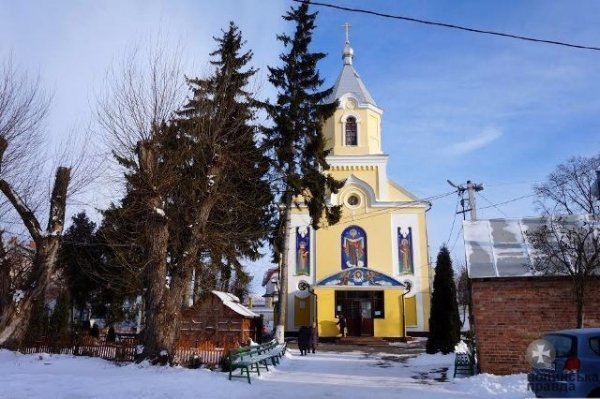 У храмах Луцька відслужили різдвяні богослужіння