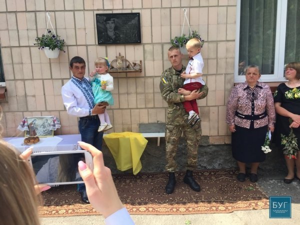 На Волині відкрили меморіальну дошку бійцю 51-ої бригади. ФОТО