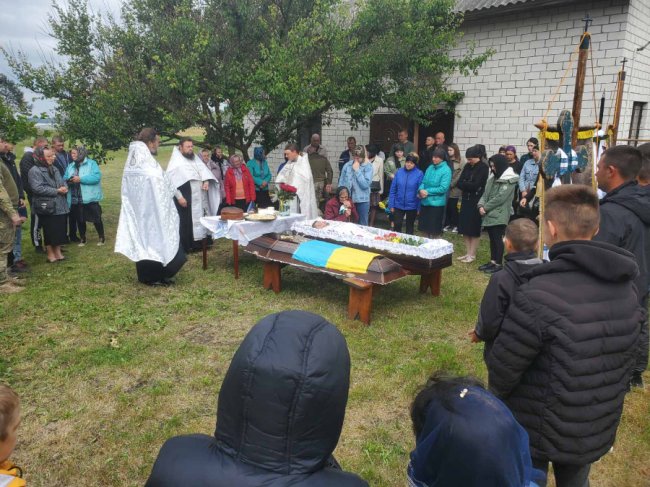 Життя згасло після важких поранень та складних операцій: на Волині попрощалися із Героєм Русланом Йоржем