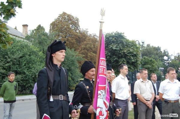 У День Прапора губернатор Волині говорив про місце України в Європі. ФОТО