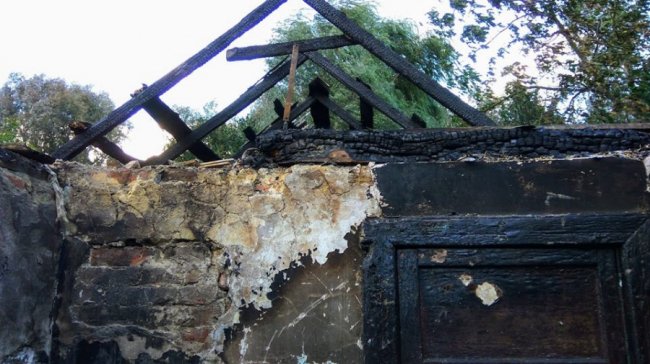 Просять допомогти волинянці, у якої трапилась пожежа