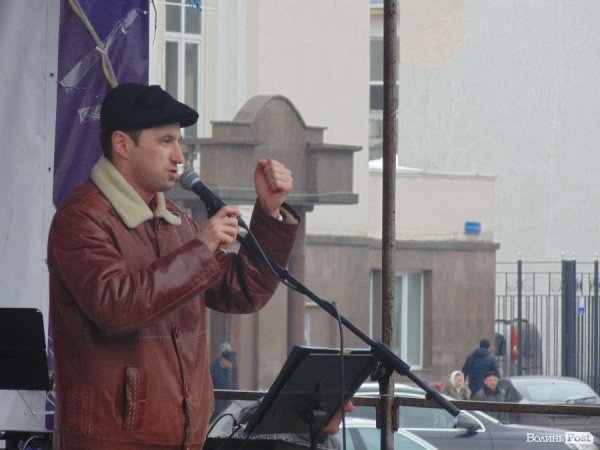 Народне віче «Геть Башкаленка!» у Луцьку. ФОТО. ВІДЕО