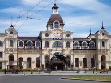 Луцький вокзал - у рейтингу найкрасивіших в України