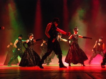 Танці пам’яті Майкла Джексона у Луцьку. ФОТО