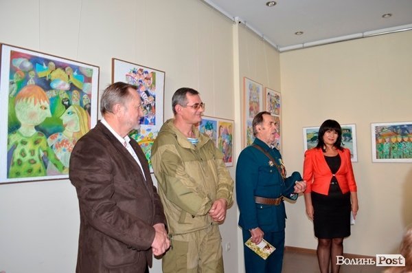 У Луцьку відкрили виставку на патріотичну тематику. ФОТО