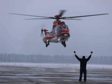 Українські рятувальники отримали французький вертоліт. ФОТО