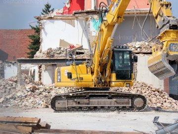 Як вибрати компанію для демонтажних робіт*