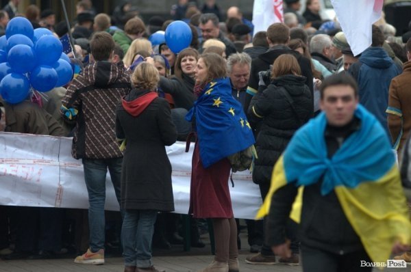Народне віче «За європейську Україну!» в Луцьку. ФОТО