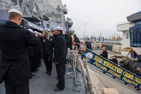 Американський есмінець почав військові навчання у Чорному морі. ФОТО