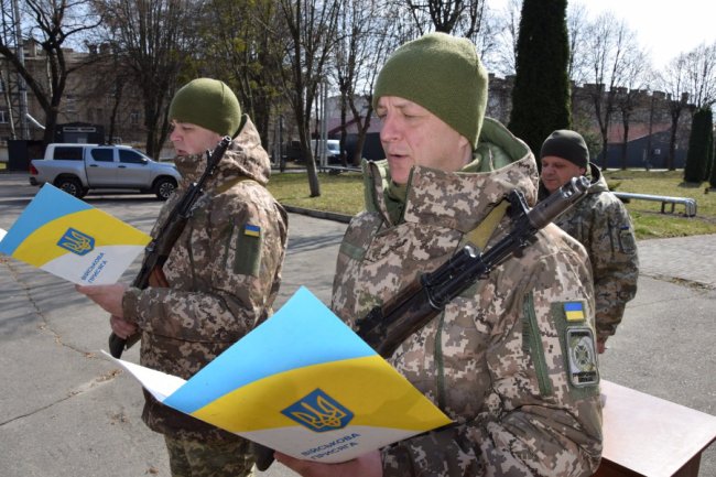 У Луцьку новобранці-прикордонники присягнули на вірність України. ФОТО