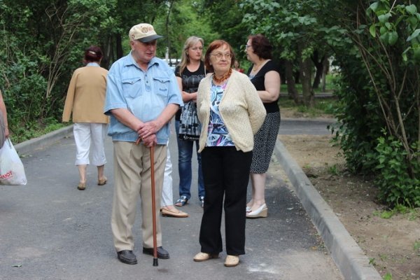У Луцьку завершено капітальний ремонт ще однієї прибудинкової території. ФОТО