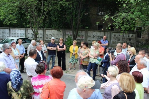 У Луцьку завершено капітальний ремонт ще однієї прибудинкової території. ФОТО