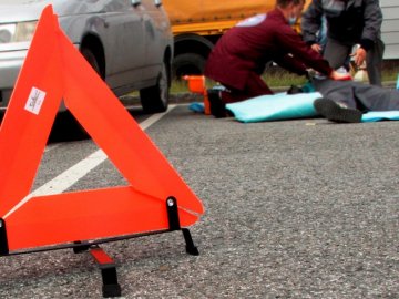 На Волині випадковий чоловік врятував життя потерпілому в аварії 