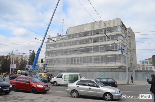 Ось так виглядав ЦУМ, коли його лише почали демонтувати