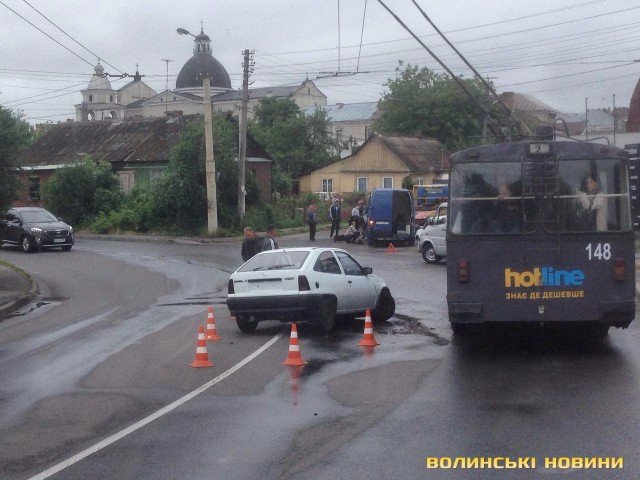 У Луцьку зіткнулися легковики. ФОТО