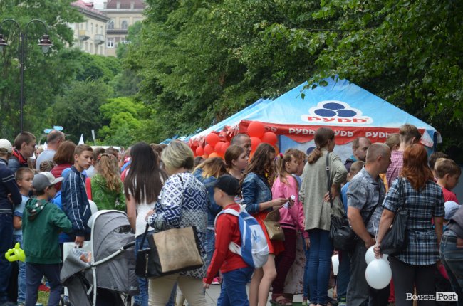 Свято морозива в Луцьку: як це було. ФОТО