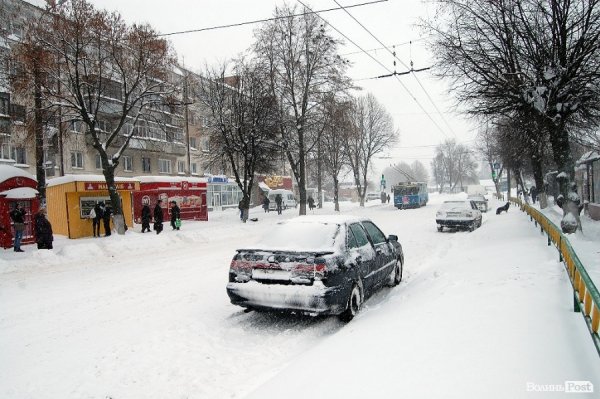 Як Луцьк замело снігом. ФОТО