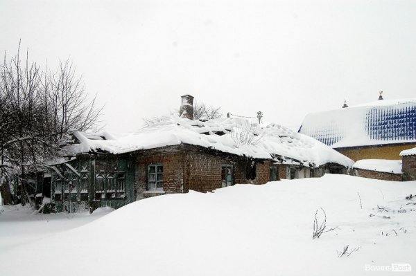 Як Луцьк замело снігом. ФОТО