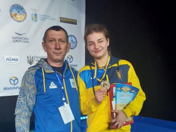 Юна волинська борчиня перемогла на чемпіонаті України