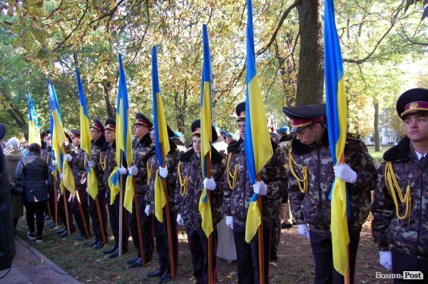 На Покрову у Луцьку освятили камінь на місці пам’ятника Волинським Героям АТО. ФОТО
