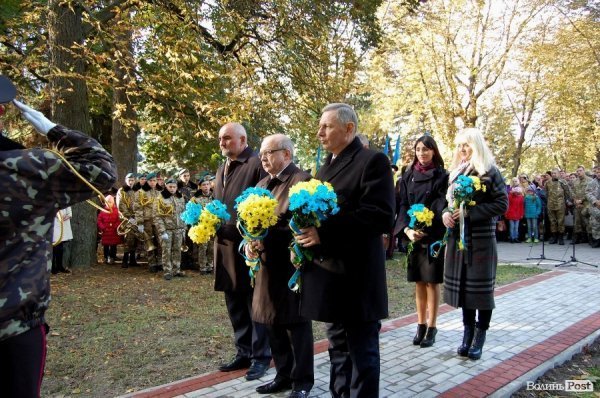 На Покрову у Луцьку освятили камінь на місці пам’ятника Волинським Героям АТО. ФОТО