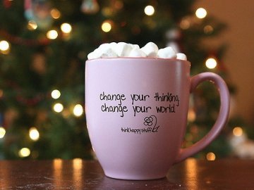 Чому люди емоційно прив’язуються до своїх чашок*