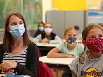 У місті на Волині декілька класів переходять на «дистанційку»