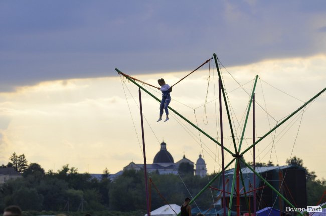 Запальні танці та шалені ритми: яскравий фінал «Бандерштату». ФОТО