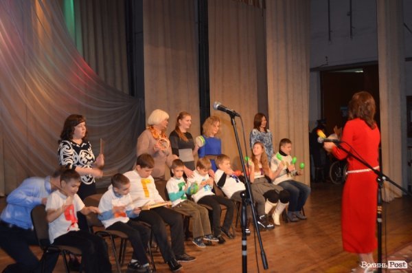 У Луцьку особливі люди демонстрували свої таланти.ФОТО