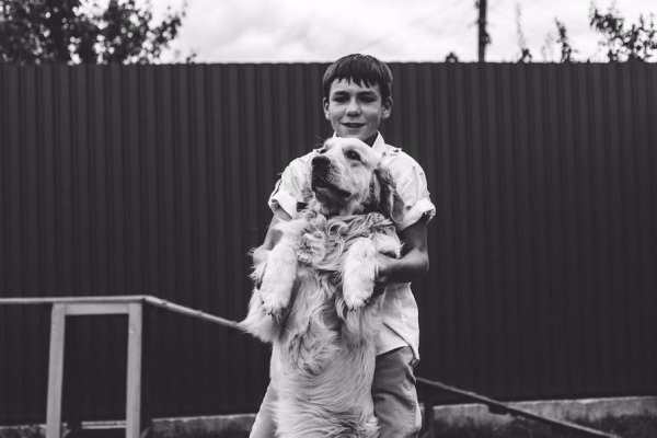 Лучанка стала хрещеною маленького безхатченка. ФОТО