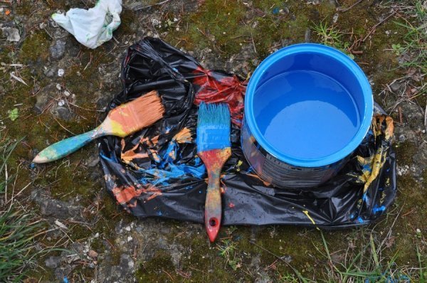 Як лучани допомогли облаштувати майданчик у дитбудинку. ФОТО