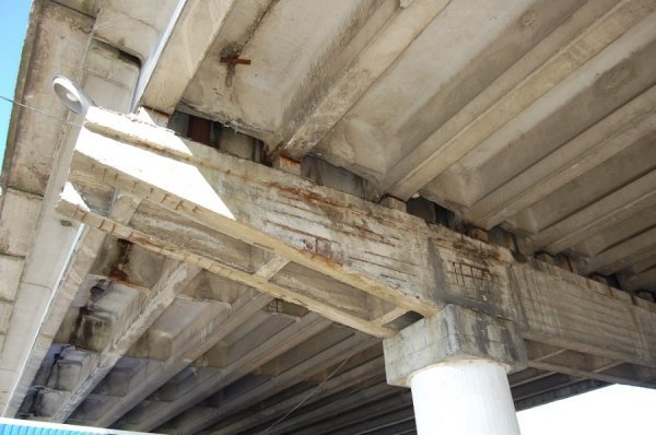 «Вилущування» бетону