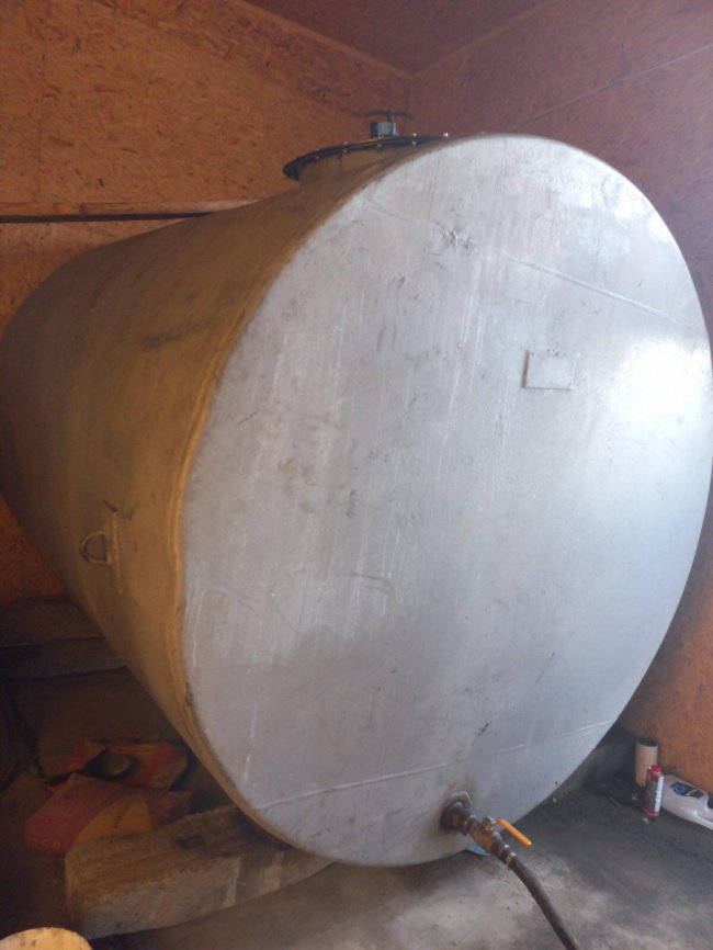 На Волині викрили нелегальну АЗС. ФОТО