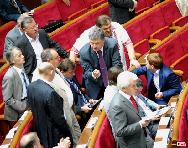 «Піт чола» волинських нардепів, або Рада перед канікулами. ФОТО