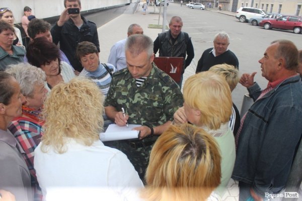 Матері волинських військових не змогли зустрітися з Порошенком. ФОТО. ВІДЕО