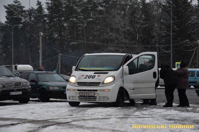 Луцьк зі слізьми зустрів загиблого Героя Андрія Гурного. ФОТО
