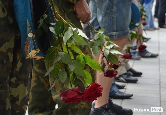 Луцькі десантники святкують день ВДВ. ФОТО