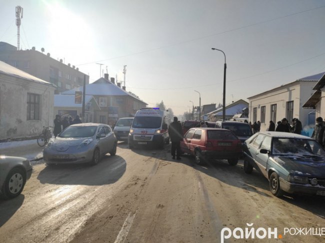 На Волині – подвійна аварія за участю «швидкої». ФОТО