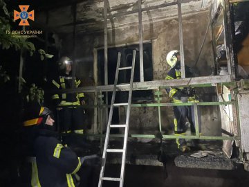 У Луцьку в багатоповерхівці горіла квартира. ФОТО