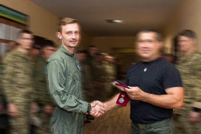 Під час виконання бойового завдання на фронті загинув льотчик Денис Василюк