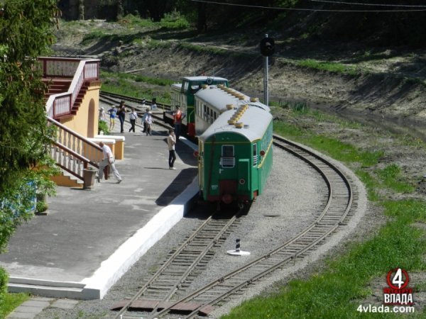 У Луцьку запрацювала дитяча залізниця. ФОТО