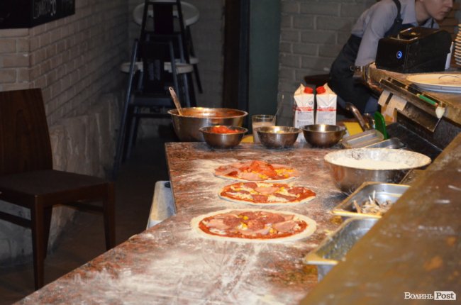 Як Савченко з особливими дітками піцу робив. ФОТО