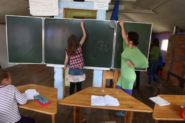 У Києві відкрили альтернативну школу, де не ставлять оцінок. ФОТО