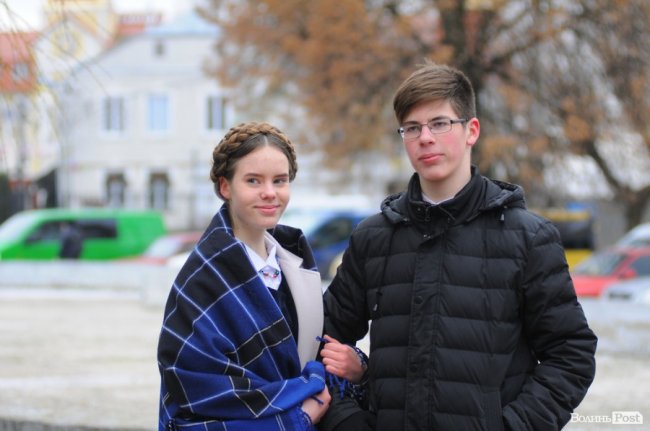 Обличчя різдвяних гулянь у центрі Луцька. ФОТО