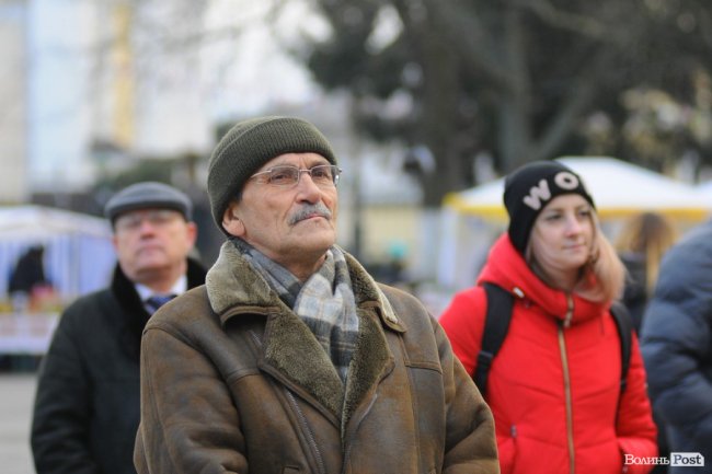 Обличчя різдвяних гулянь у центрі Луцька. ФОТО