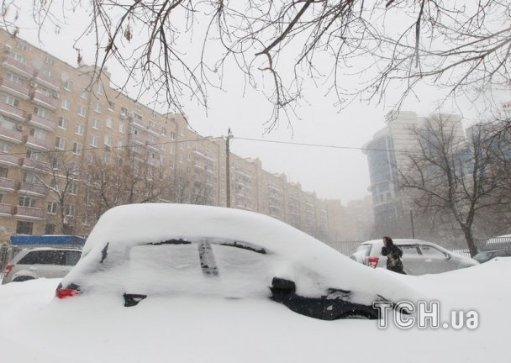 «Снігоапокаліпсис» у Москві. ФОТО. ВІДЕО