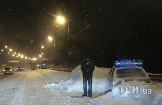 «Снігоапокаліпсис» у Москві. ФОТО. ВІДЕО