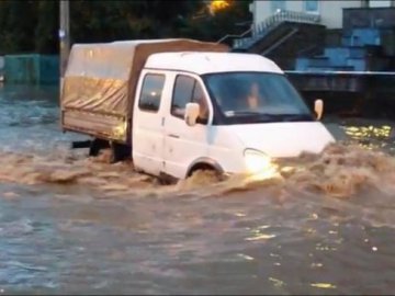 Потоп у Вінниці. ФОТО. ВІДЕО