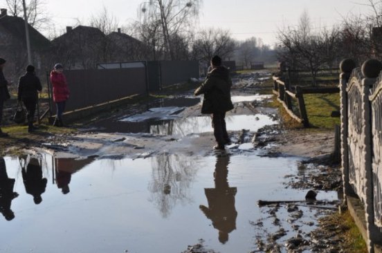 Утопленик на ковзанці та дивні оголошення. Надзвичайні новини тижня