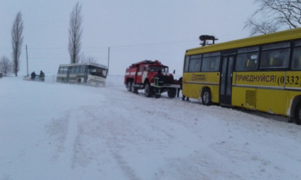 На Волині «швидку» до важкохворої доправляли рятувальники